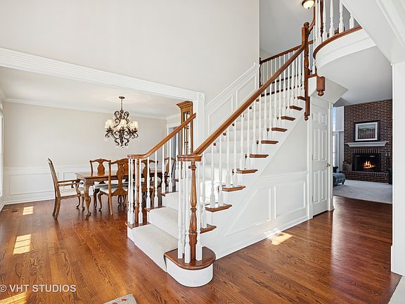 3rd image of 21322 W Williamsburg Ct