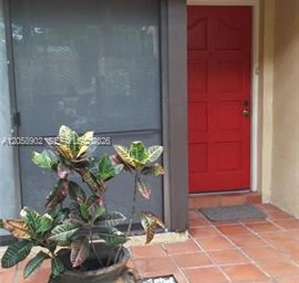 3917 Adra Ave #Townhouse E-46A — Photo 4