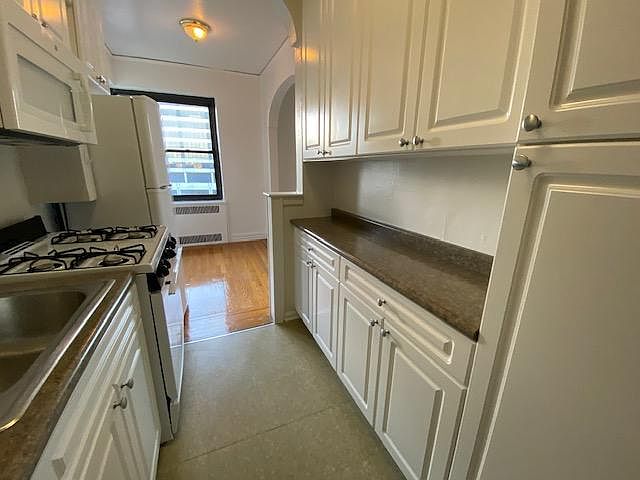 1st image of 294 Main St #6