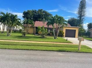 8174 Winnipesaukee Way, Lake Worth, FL 33467