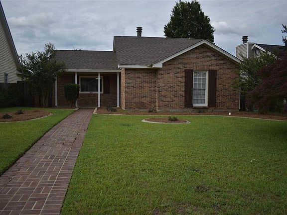 2nd image of 3813 Cedar Ave