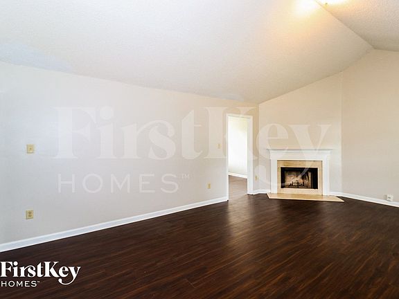 3rd image of 1209 Breezy Gate Dr