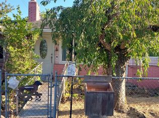 892 D St, Independence, OR 97351