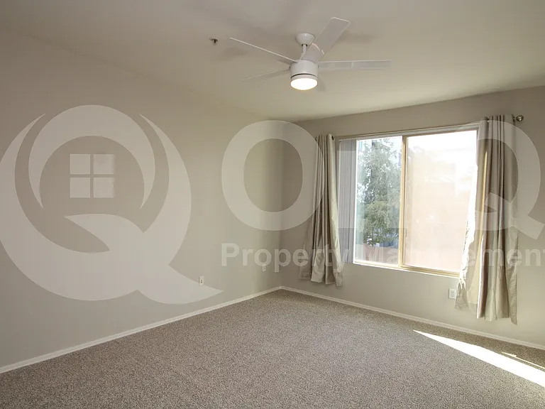420 W 1st St #222 — Photo 9