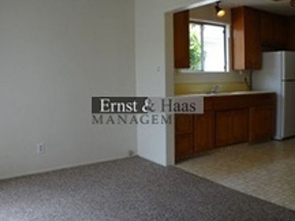 5th image of 16329 Sylvanwood Ave