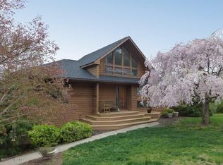 116 Charmont Dr, Radford, VA 24141