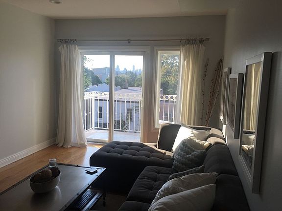 3rd image of 2540 38th St APT 4B