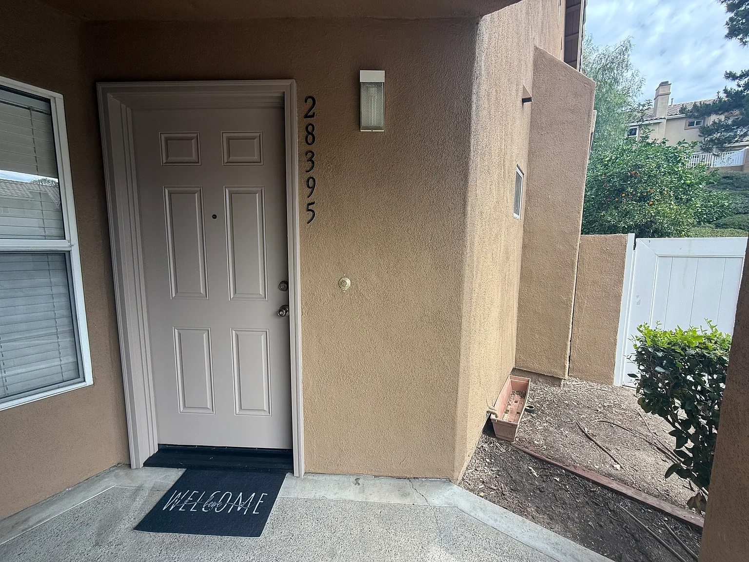 2 bed, 2.5 bath, 1083 sqft, $3,000 — Photo 3