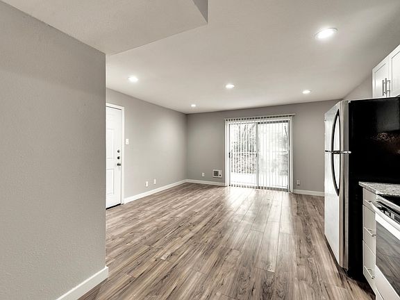 4th image of 4330 Bowser Ave APT 101