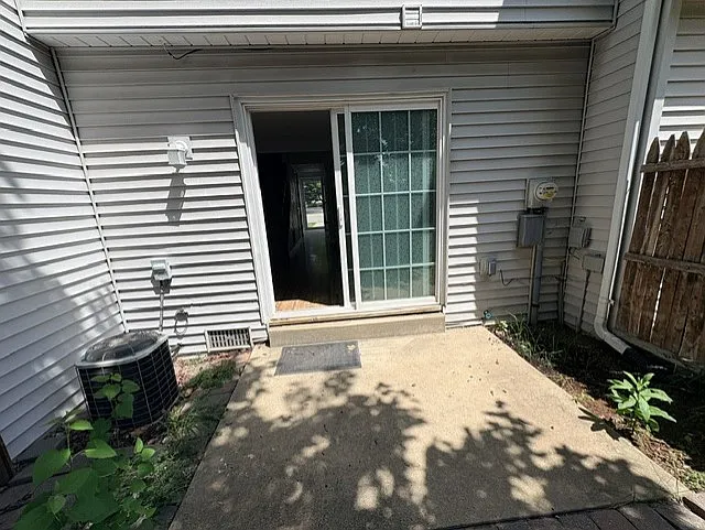 415 Colleen Dr — Photo 10