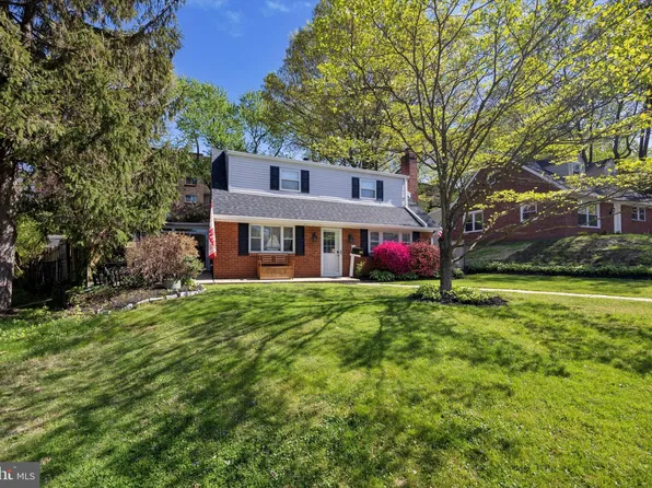 7904 Cadillac Ln, Philadelphia, PA 19128