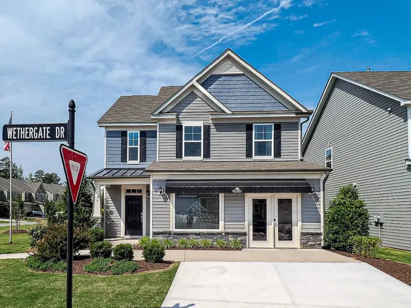 95 Wethergate Dr, Clayton, NC 27527