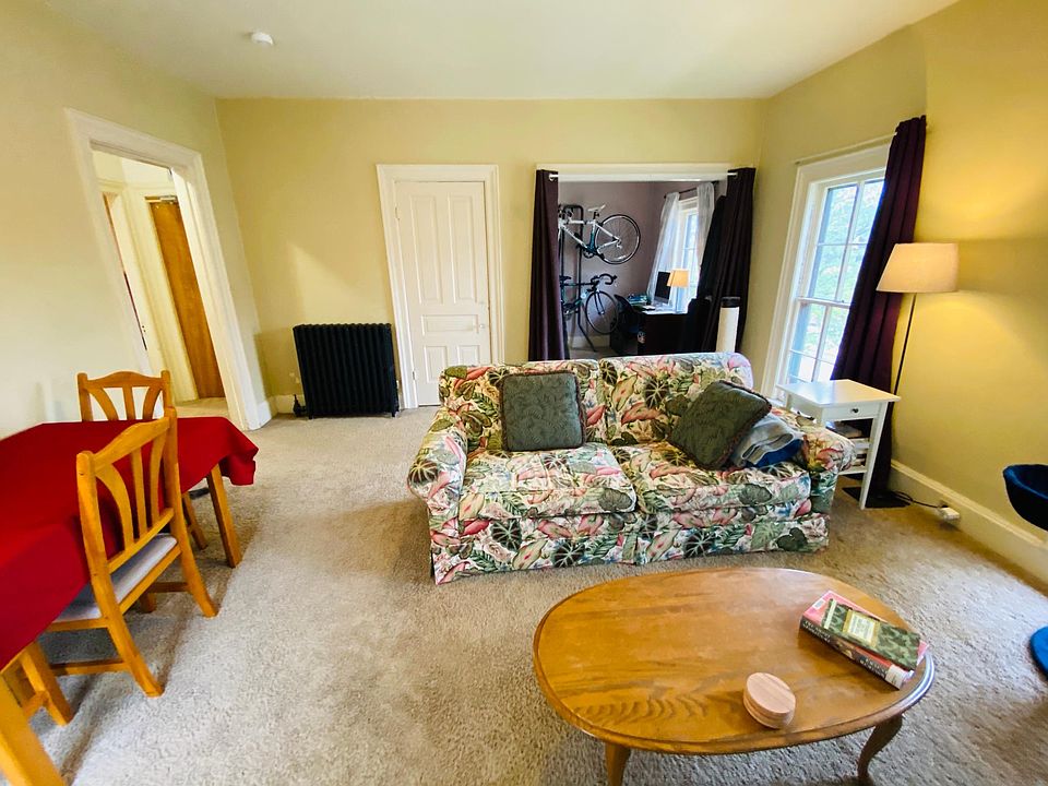 1st image of 521 Elizabeth St APT 3