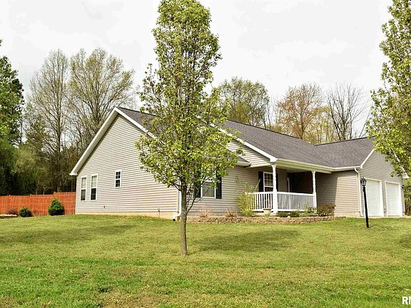 5th image of 208 Olivia Dr