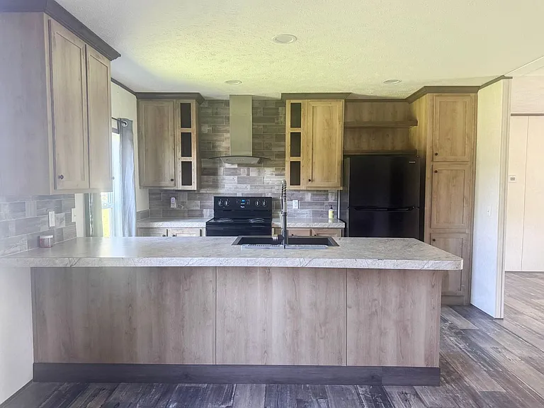 175 Oak Ln — Photo 13