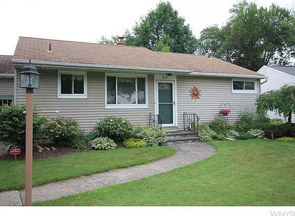 2nd image of 35 Rosemont Dr