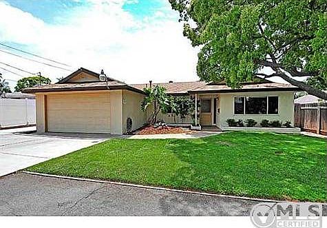 3rd image of 381 1st Ave