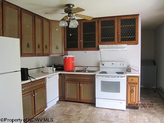 2nd image of 46 N Hice St