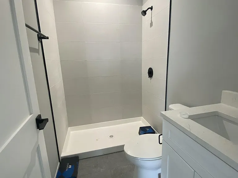 1647 N Fairfield Ave #2F1 — Photo 8