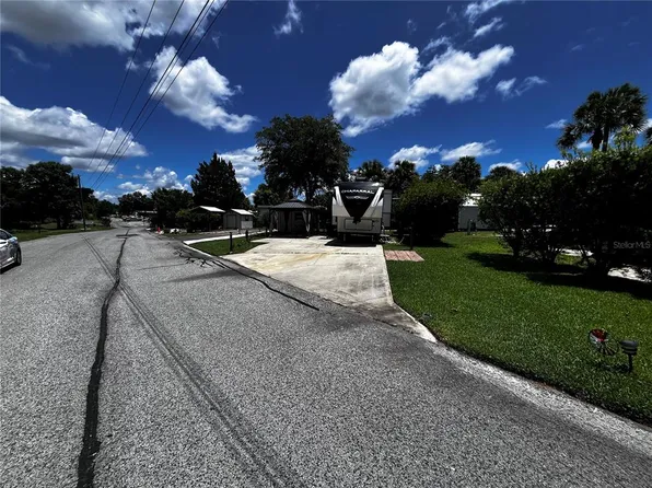 2915 NE 102nd Avenue Rd, Silver Springs, FL 34488