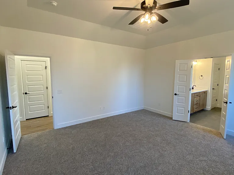 2836 Kingswood Dr — Photo 19