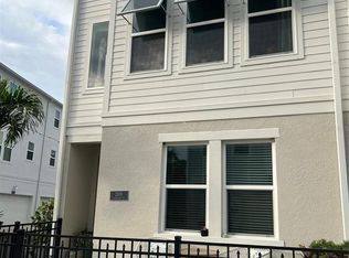 2301 Lindstrom St, Sarasota, FL 34237