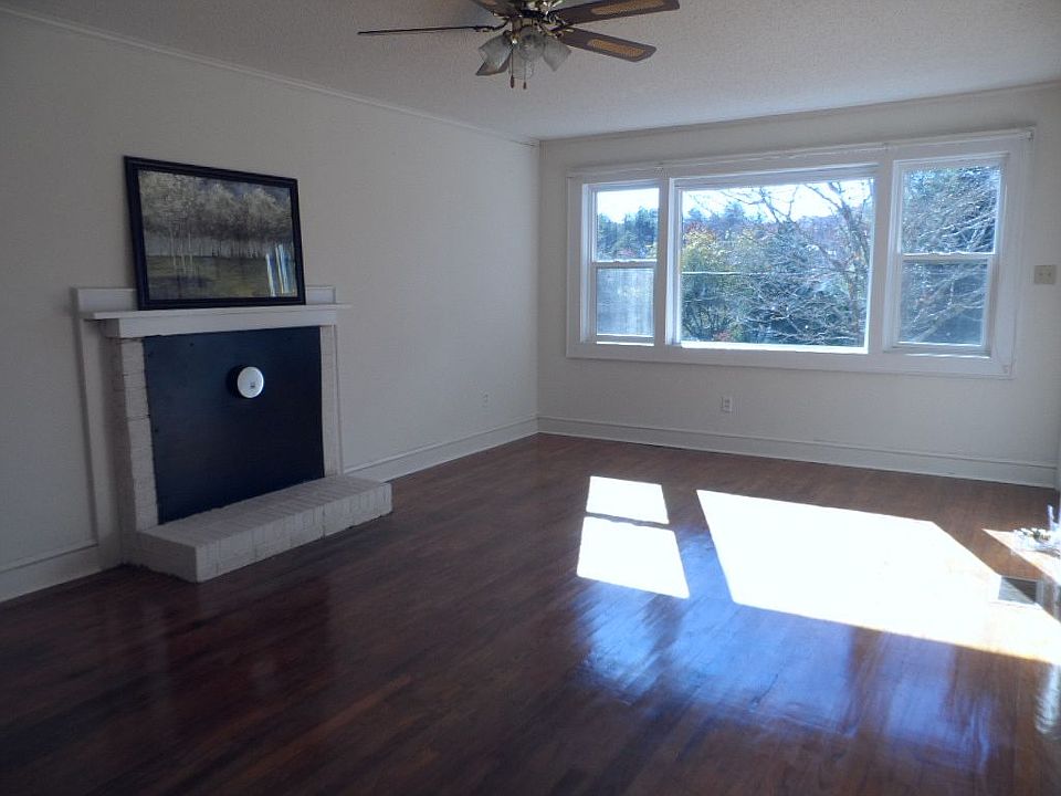 2nd image of 6622 Mountain Grove Rd
