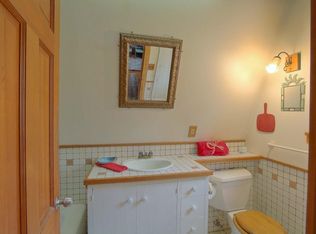 21004 SE May Valley Rd, Issaquah, WA 98027