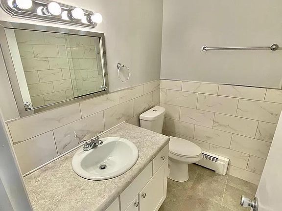 4th image of 4753 N Newland Ave #2B