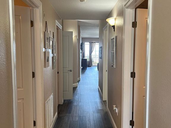 3rd image of 5114 Melbourne St Unit A-103