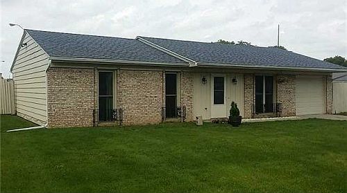 1st image of 1215 Bavarian Ln