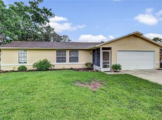 877 Lansdale Rd, North Fort Myers, FL 33903