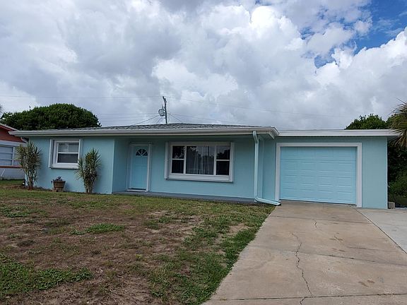 2nd image of 22 Plaza Dr