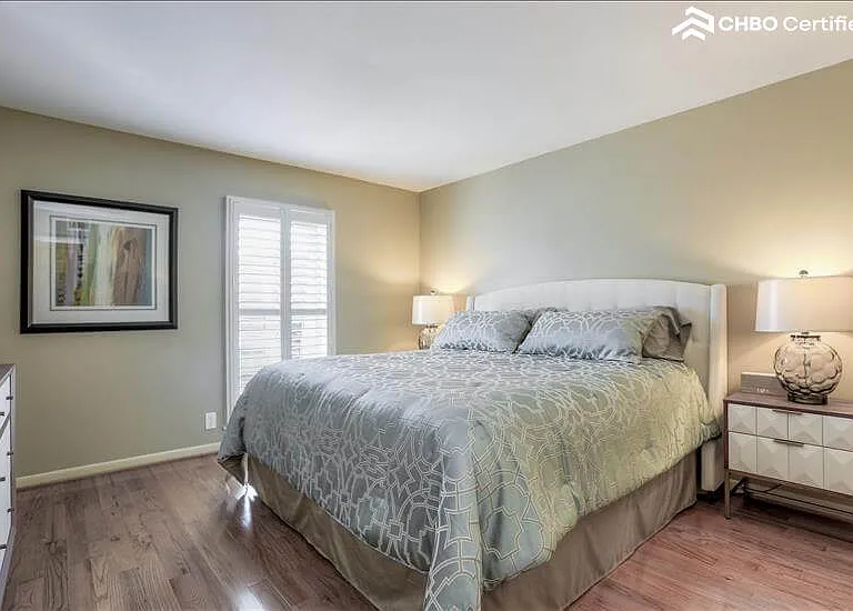 Master Bedroom King Size Bed