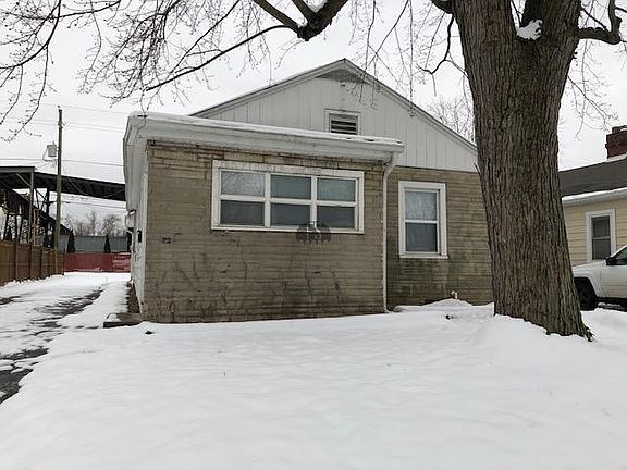 2nd image of 3941 Hoyt Ave