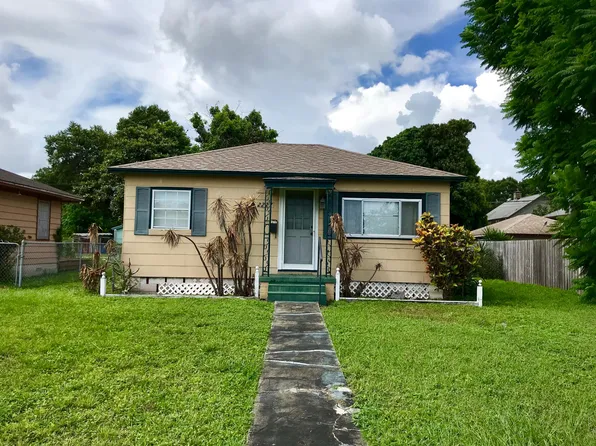 2227 13th Ave N, Saint Petersburg, FL 33713