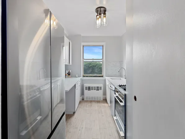 5500 Fieldston Road image 1 of 18