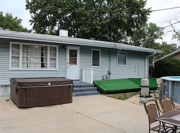 2nd image of 41 Indianwood Dr