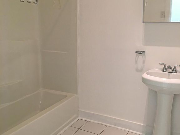 4th image of 1634 Mandeville St