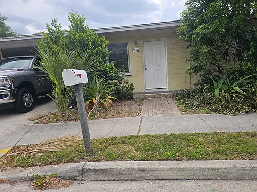 916 Myrtle St Photo 1