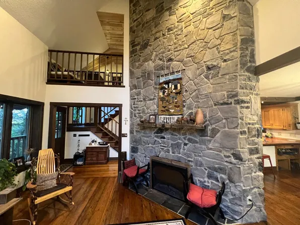1160 Lincolnshire Dr, Harrisonburg, VA 22802