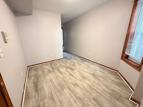 4th image of 207 New York Ave #4