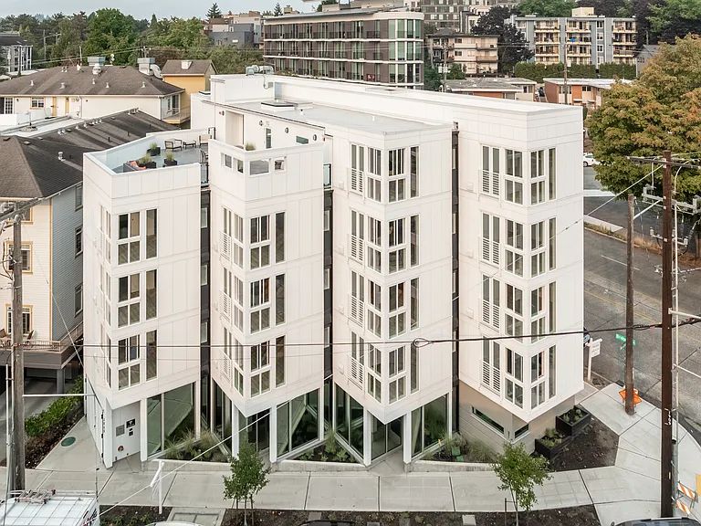 The Harp Building — Photo 1