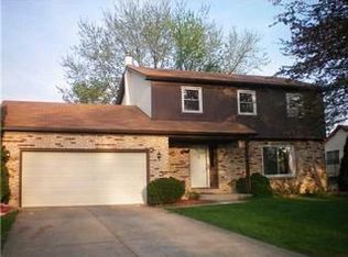 2396 Queen Ann Ct, Columbus, OH 43235
