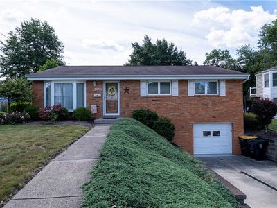 2853 W Munroe St, Bethel Park, PA, 15102