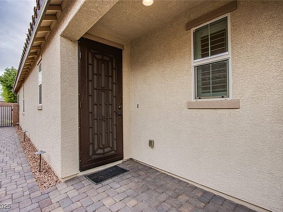 4th image of 9265 Valley Betica Ave