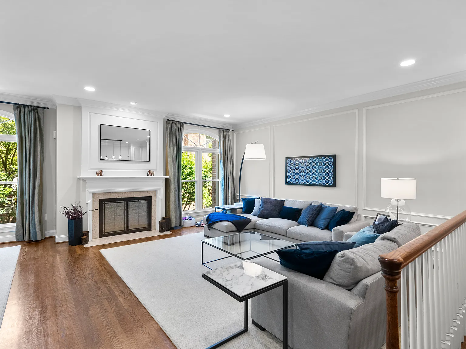 4 bed, 3.5 bath, 4219 sqft, $6,200 — Photo 4