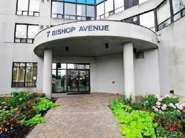 7 Bishop Ave #304, Toronto, ON M2M 4J4