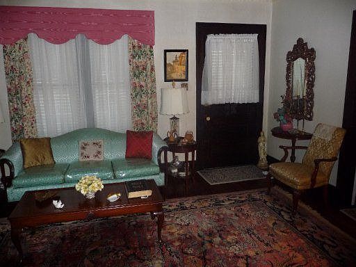 4th image of 2105 McCalla Ave