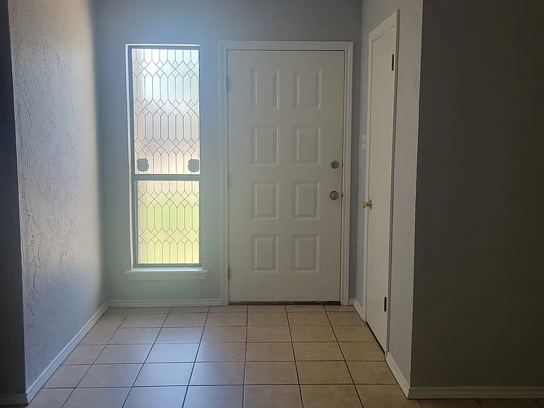 3905 SW Mesquite Dr — Photo 3